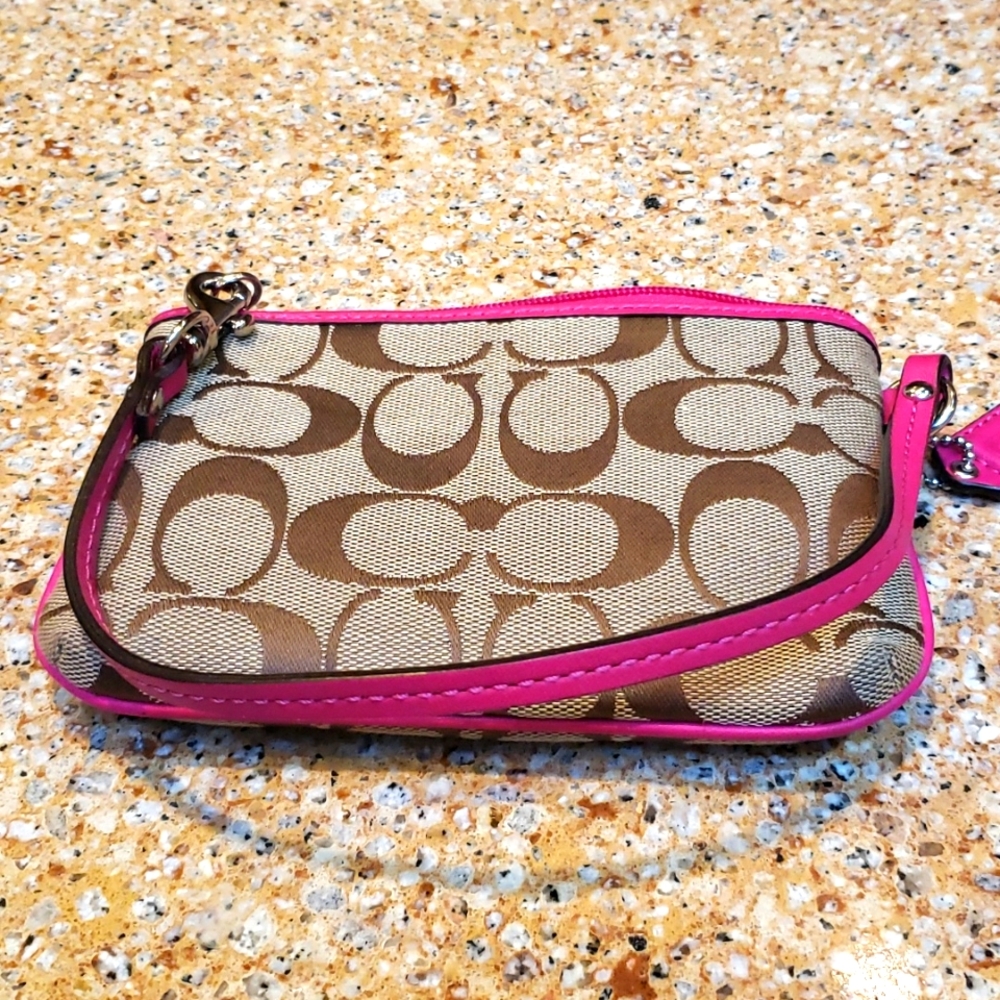 Coach Authentic Wristlet - image 6